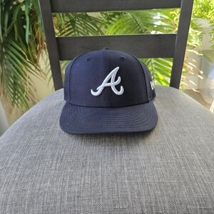 New Era Low Profile Fitted Atlanta Braves Navy 7 1/8 2017